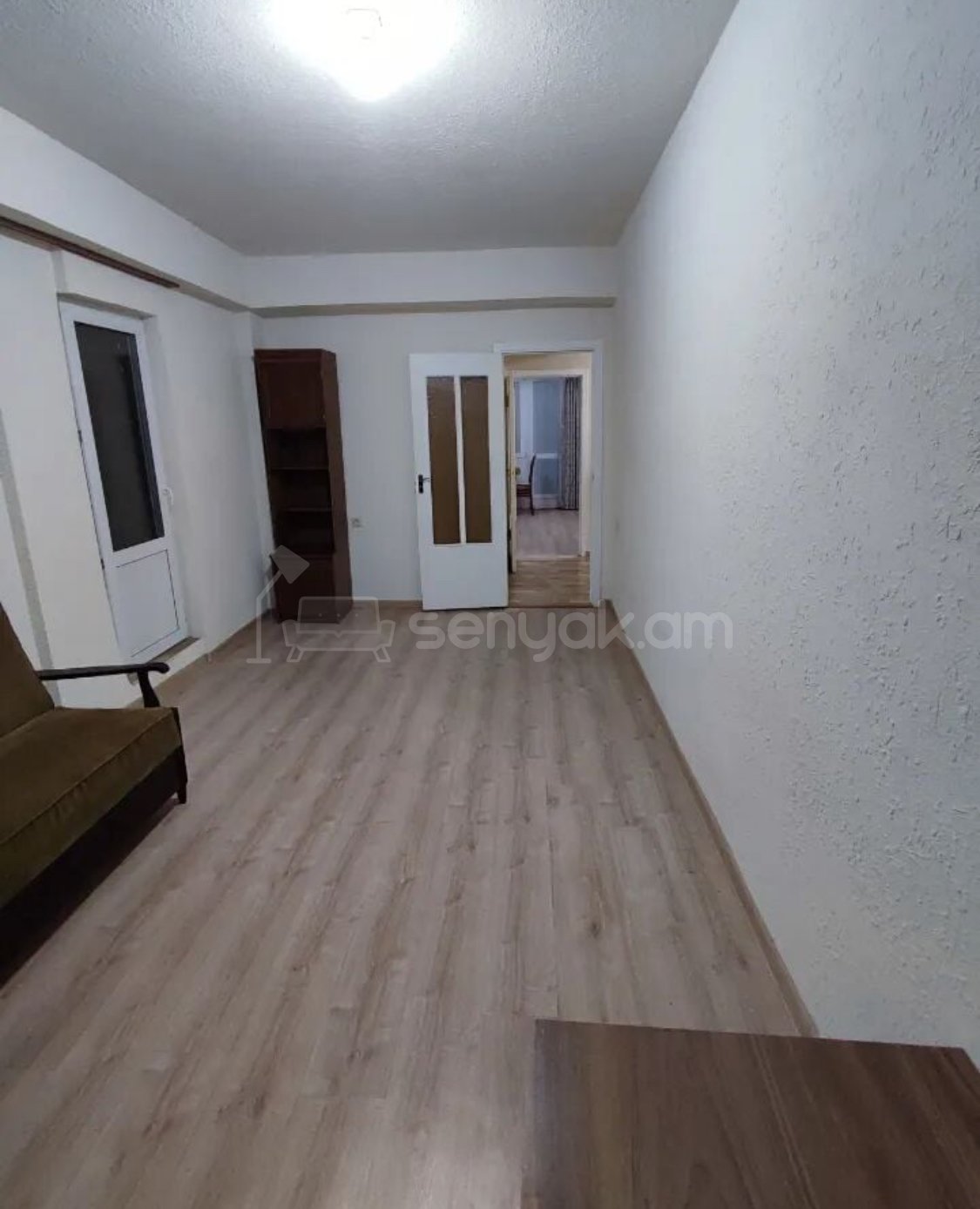 3 Սենյականոց Բնակարան, 95քմ, 3/3 հարկ, Կապիտալ Վերանորոգված, Կահավորված