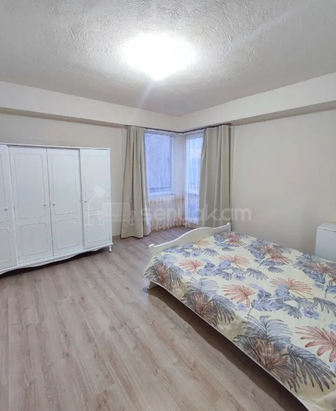 3 Սենյականոց Բնակարան, 95քմ, 3/3 հարկ, Կապիտալ Վերանորոգված, Կահավորված