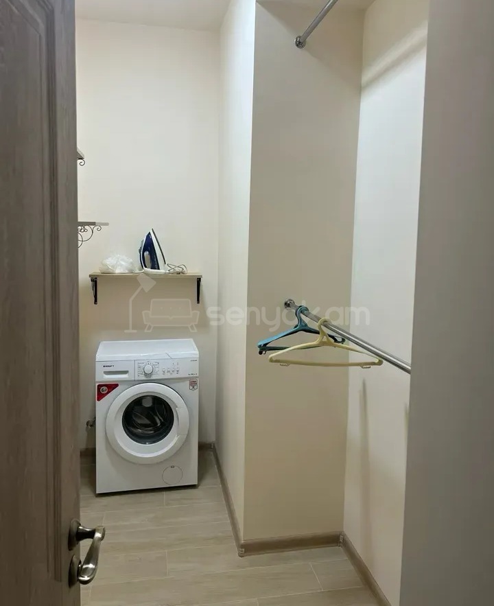 3 Սենյականոց Բնակարան Նորակառույցում, 95քմ, 3/13 հարկ, Կապիտալ Վերանորոգված