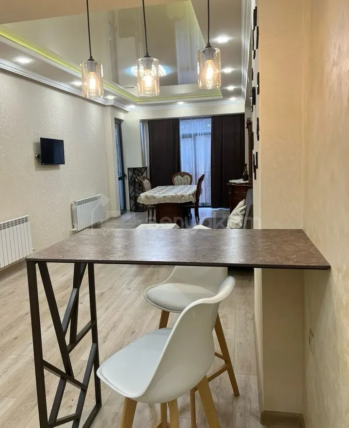 3 Սենյականոց Բնակարան Նորակառույցում, 95քմ, 3/13 հարկ, Կապիտալ Վերանորոգված