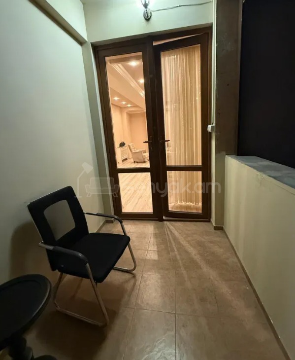 3 Սենյականոց Բնակարան Նորակառույցում, 100քմ, 10/12 հարկ, Դիզայներական Վերանորոգված, Կահավորված