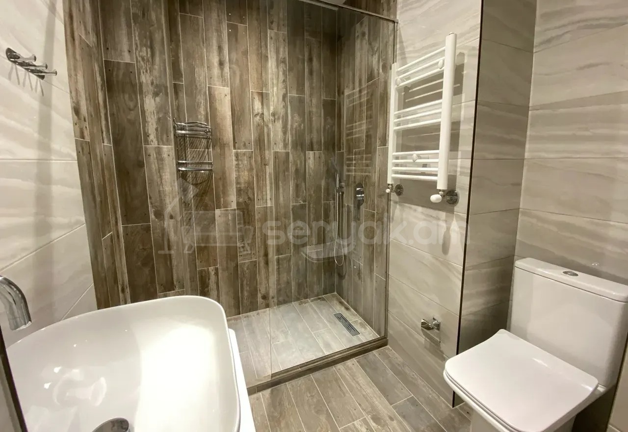 2 Սենյականոց Բնակարան Նորակառույցում, 65քմ, 6/13 հարկ, Կապիտալ Վերանորոգված, Կահավորված, Արևկող