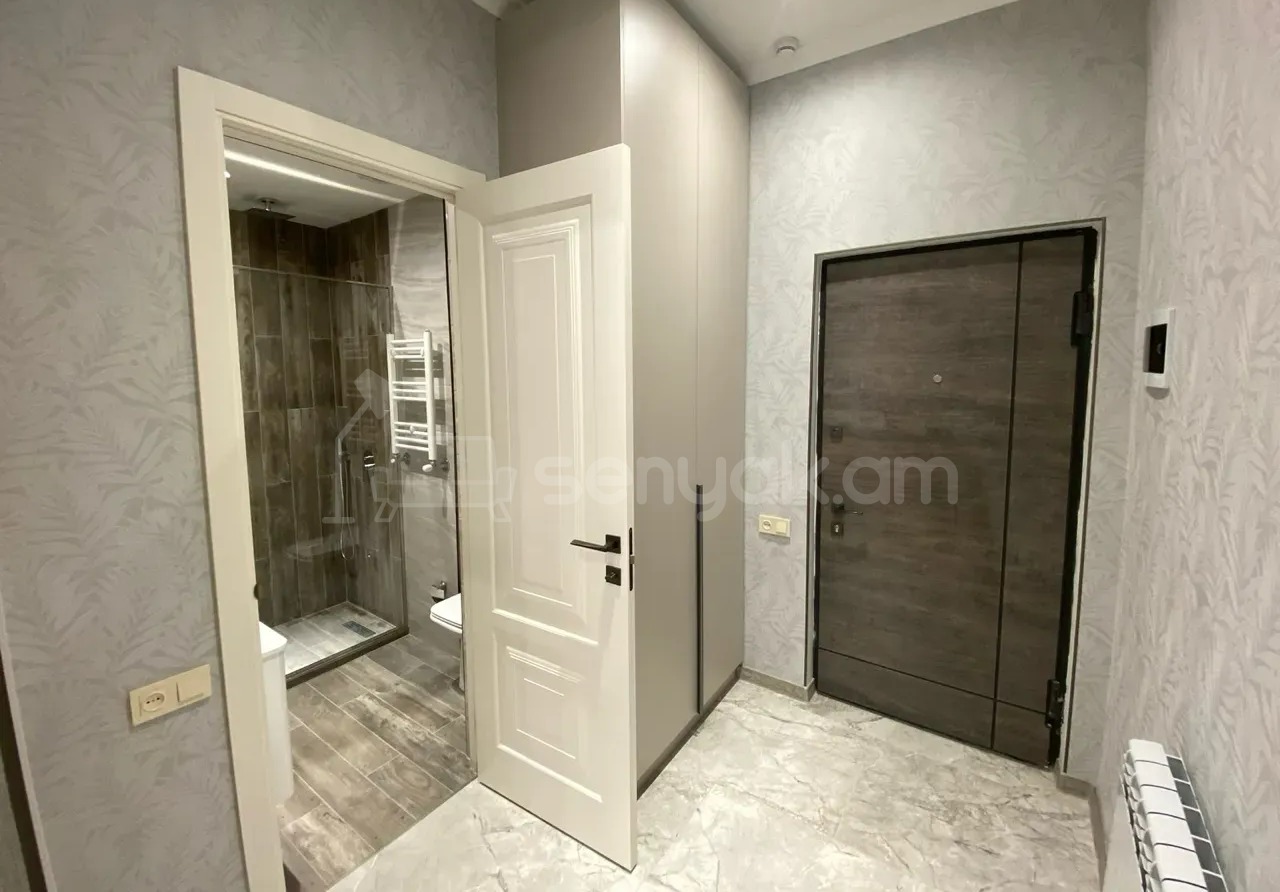 2 Սենյականոց Բնակարան Նորակառույցում, 65քմ, 6/13 հարկ, Կապիտալ Վերանորոգված, Կահավորված, Արևկող