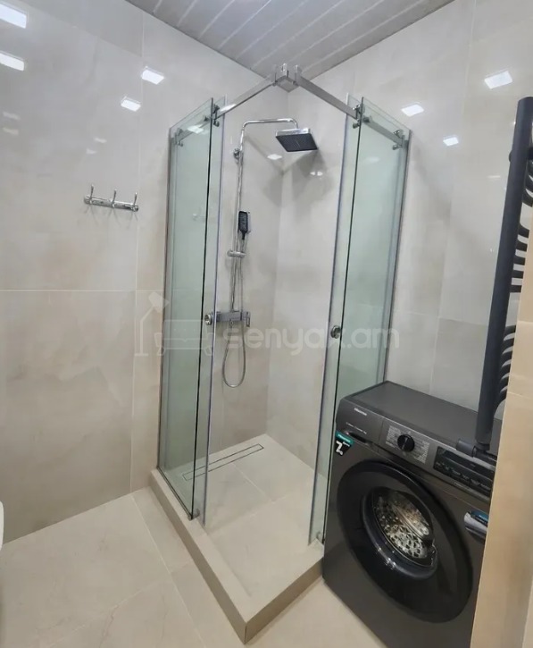 3 Սենյականոց Բնակարան Նորակառույցում, 70քմ, 3/12 հարկ, Դիզայներական Վերանորոգված, Կահավորված