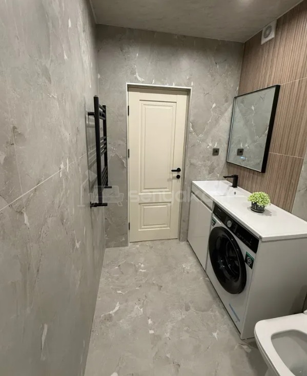 3 Սենյականոց Բնակարան Նորակառույցում, 74քմ, 6/18 հարկ, Դիզայներական Վերանորոգված, Կահավորված