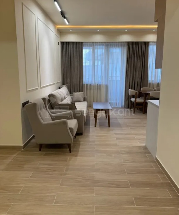 3 Սենյականոց Բնակարան Նորակառույցում, 74քմ, 6/18 հարկ, Դիզայներական Վերանորոգված, Կահավորված