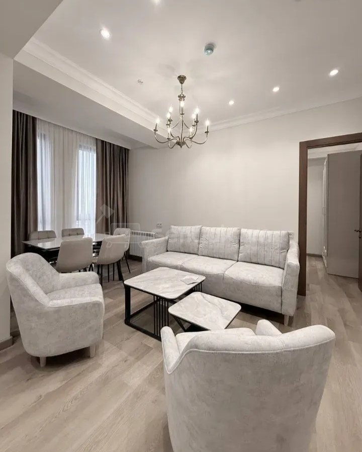 3 Սենյականոց Բնակարան, 70քմ, 5/17 հարկ, Դիզայներական Վերանորոգված, Կահավորված