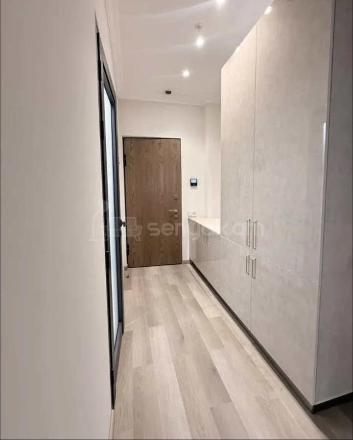 3 Սենյականոց Բնակարան, 70քմ, 5/17 հարկ, Դիզայներական Վերանորոգված, Կահավորված