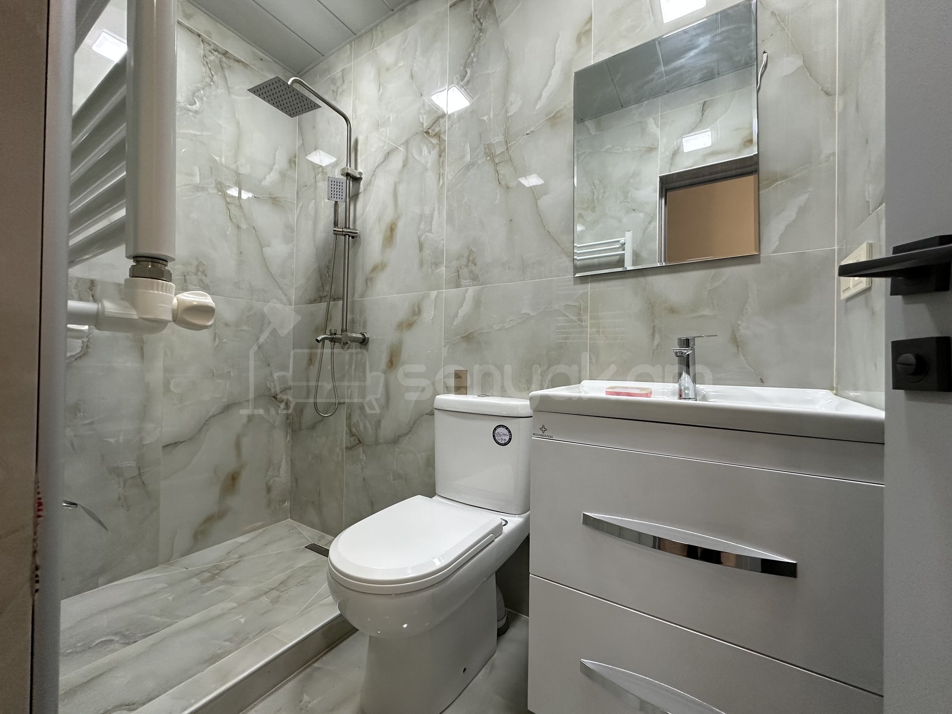 Օֆիսային Տարածք, 140քմ, Կապիտալ Վերանորոգված