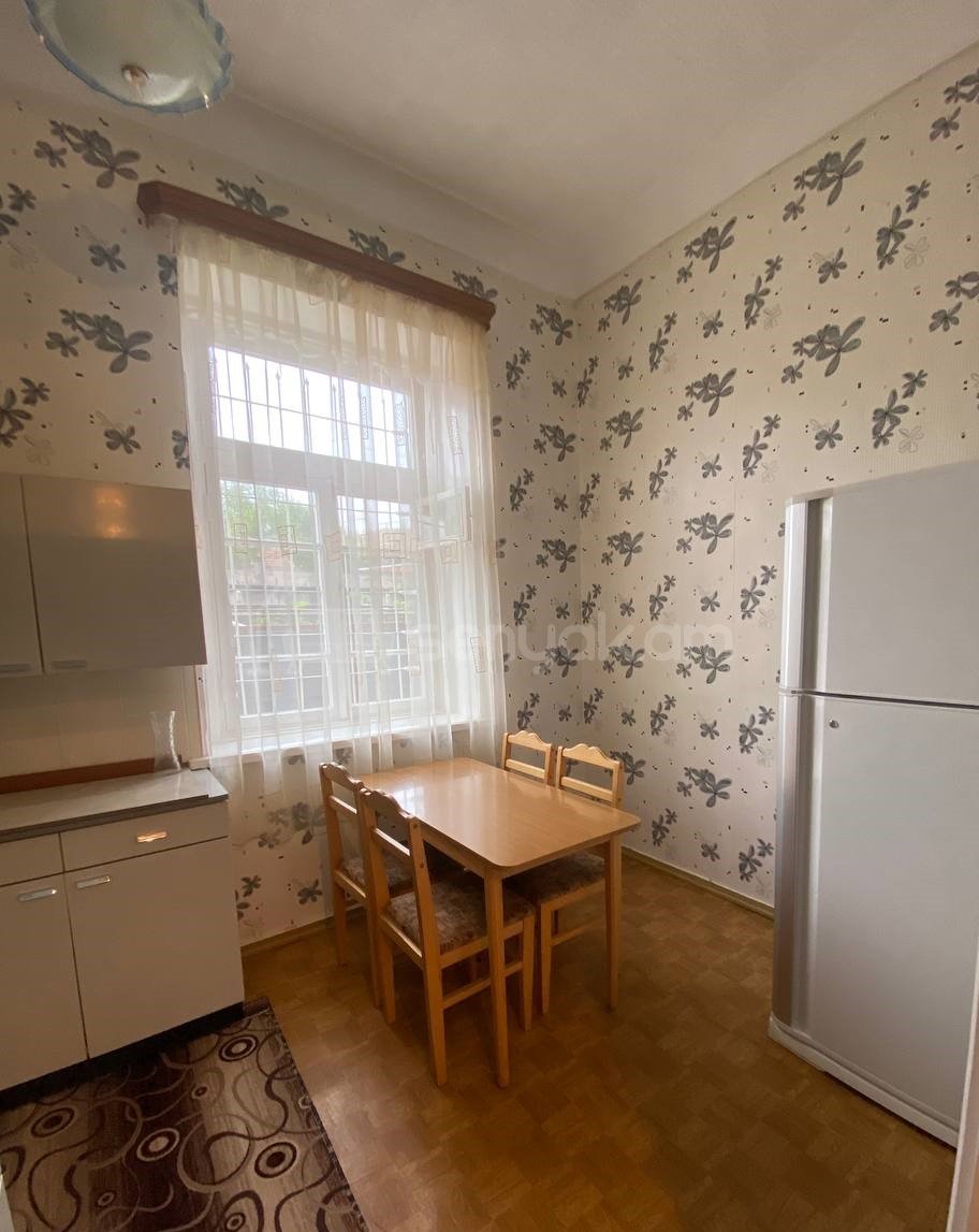 3 Սենյականոց Սեփական Տուն, 102քմ, Կոսմետիկ Վերանորոգված, Կահավորված, Ավտոտնակով