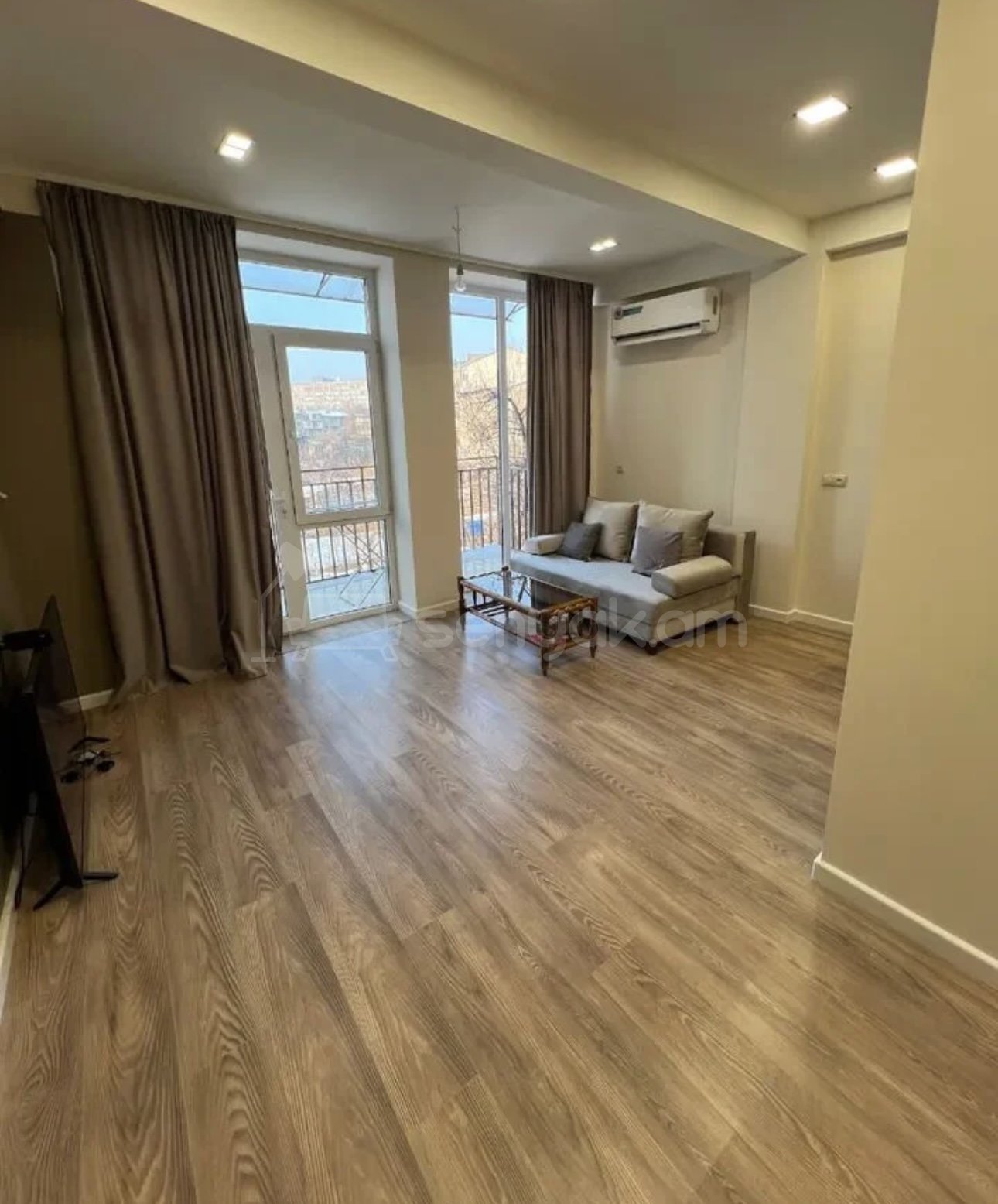 1 Սենյականոց Բնակարան, 40քմ, 3/4 հարկ, Կապիտալ Վերանորոգված