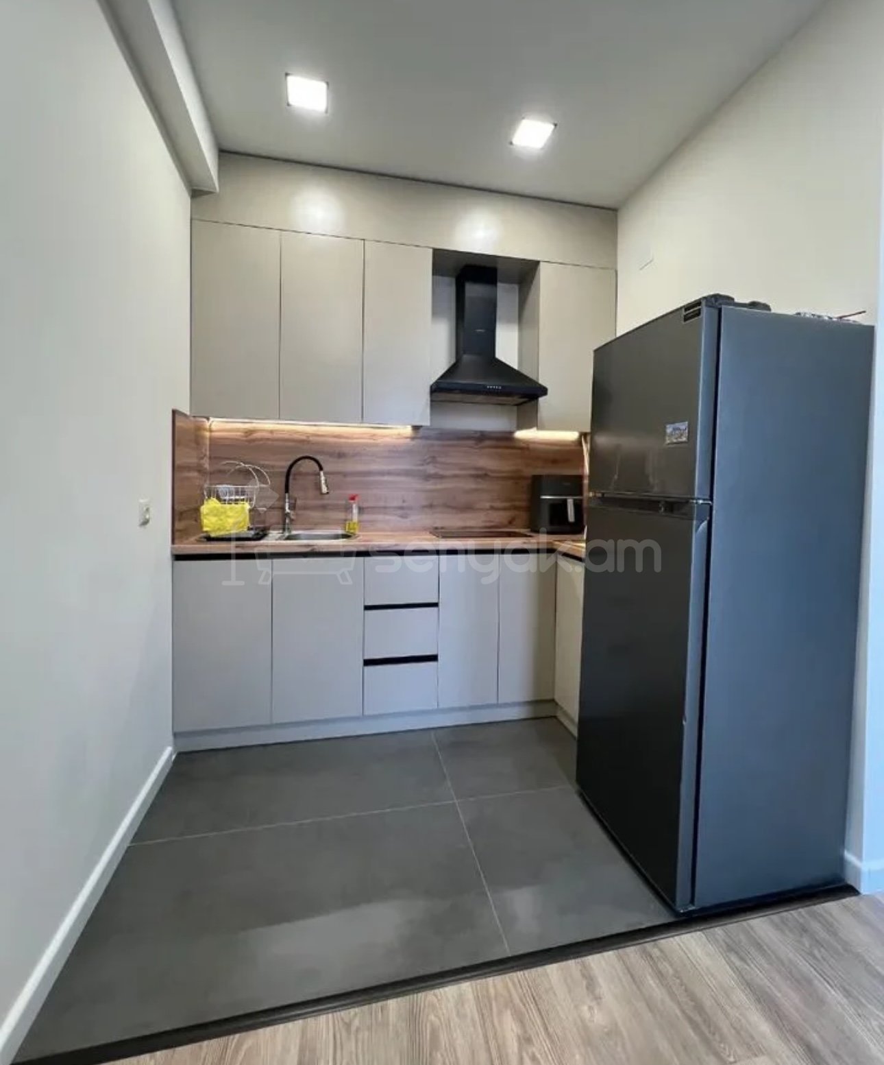 1 Սենյականոց Բնակարան, 40քմ, 3/4 հարկ, Կապիտալ Վերանորոգված