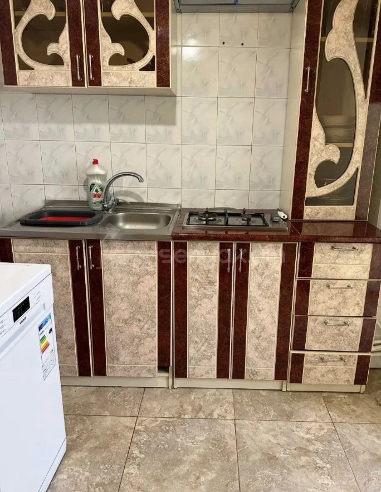 1 Սենյականոց Բնակարան Քարե Շենքում, 42քմ, 2/5 հարկ, Կոսմետիկ Վերանորոգված