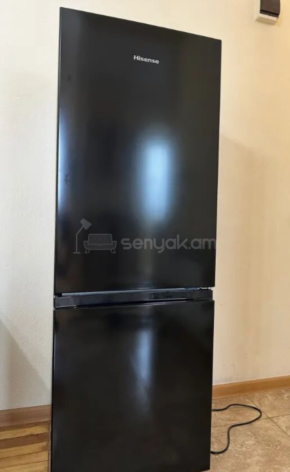 1 Սենյականոց Բնակարան Քարե Շենքում, 42քմ, 2/5 հարկ, Կոսմետիկ Վերանորոգված