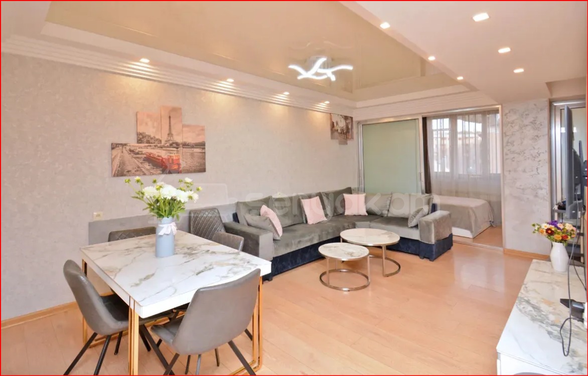 3 Սենյականոց Բնակարան Նորակառույցում, 88քմ, 8/9 հարկ, Դիզայներական Վերանորոգված, Կահավորված