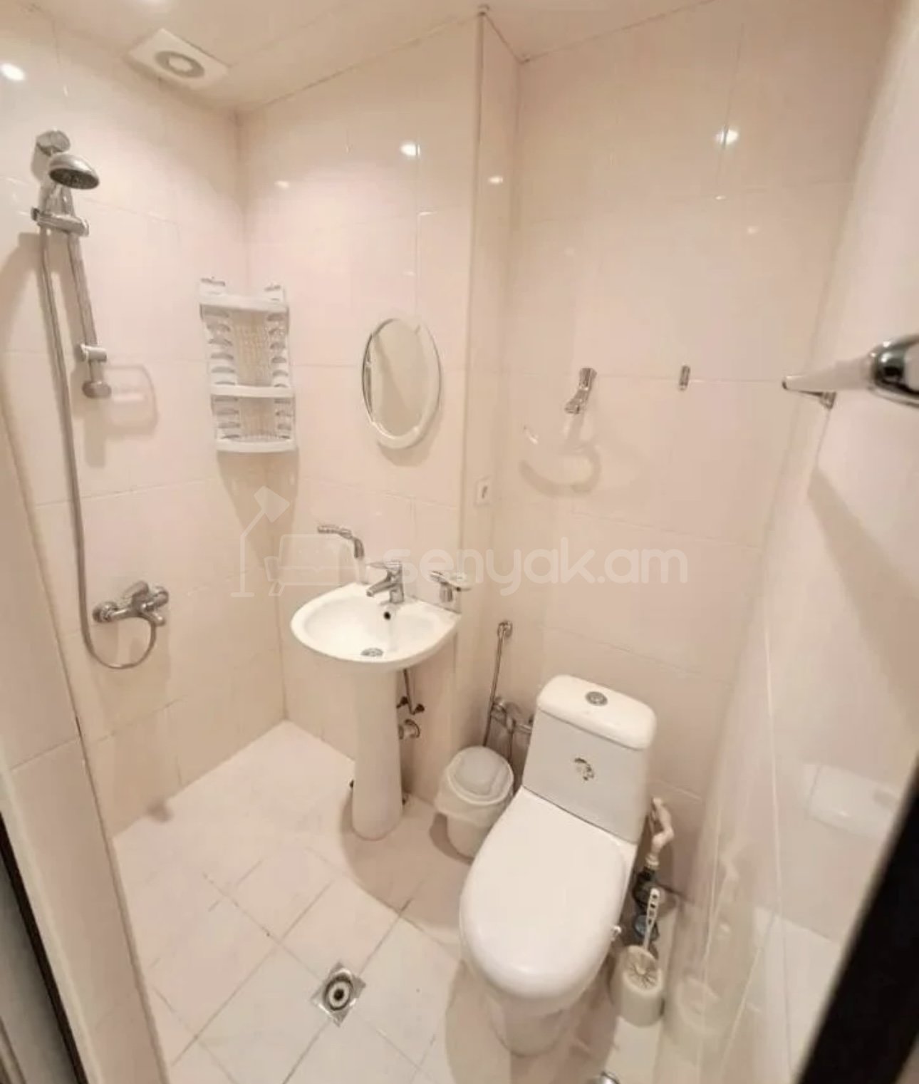 1 Սենյականոց Բնակարան Նորակառույց Քարե Շենքում, 41քմ, 3/6 հարկ, Դիզայներական Վերանորոգված