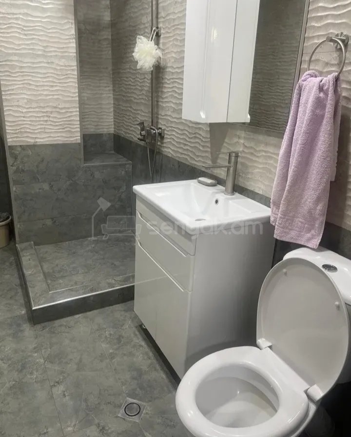 2 Սենյականոց Բնակարան, 50քմ, 7/9 հարկ, Նորմալ Վիճակում, Կահավորված