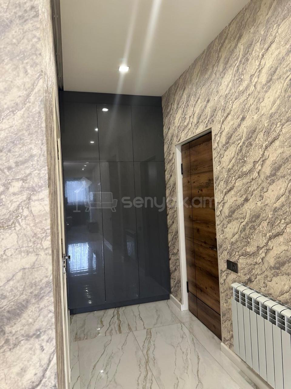 2 Սենյականոց Բնակարան Նորակառույցում, 55քմ, 4/15 հարկ, Դիզայներական Վերանորոգված, Կահավորված, Արևկող