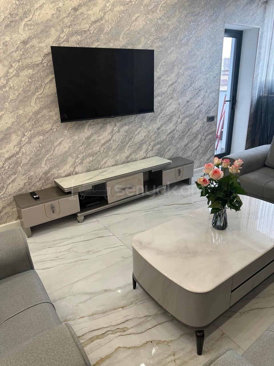 2 Սենյականոց Բնակարան Նորակառույցում, 55քմ, 4/15 հարկ, Դիզայներական Վերանորոգված, Կահավորված, Արևկող