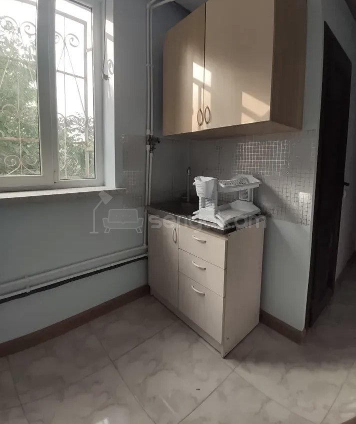 2 Սենյականոց Բնակարան Քարե Շենքում, 50քմ, 2/2 հարկ, Կապիտալ Վերանորոգված, Կահավորված