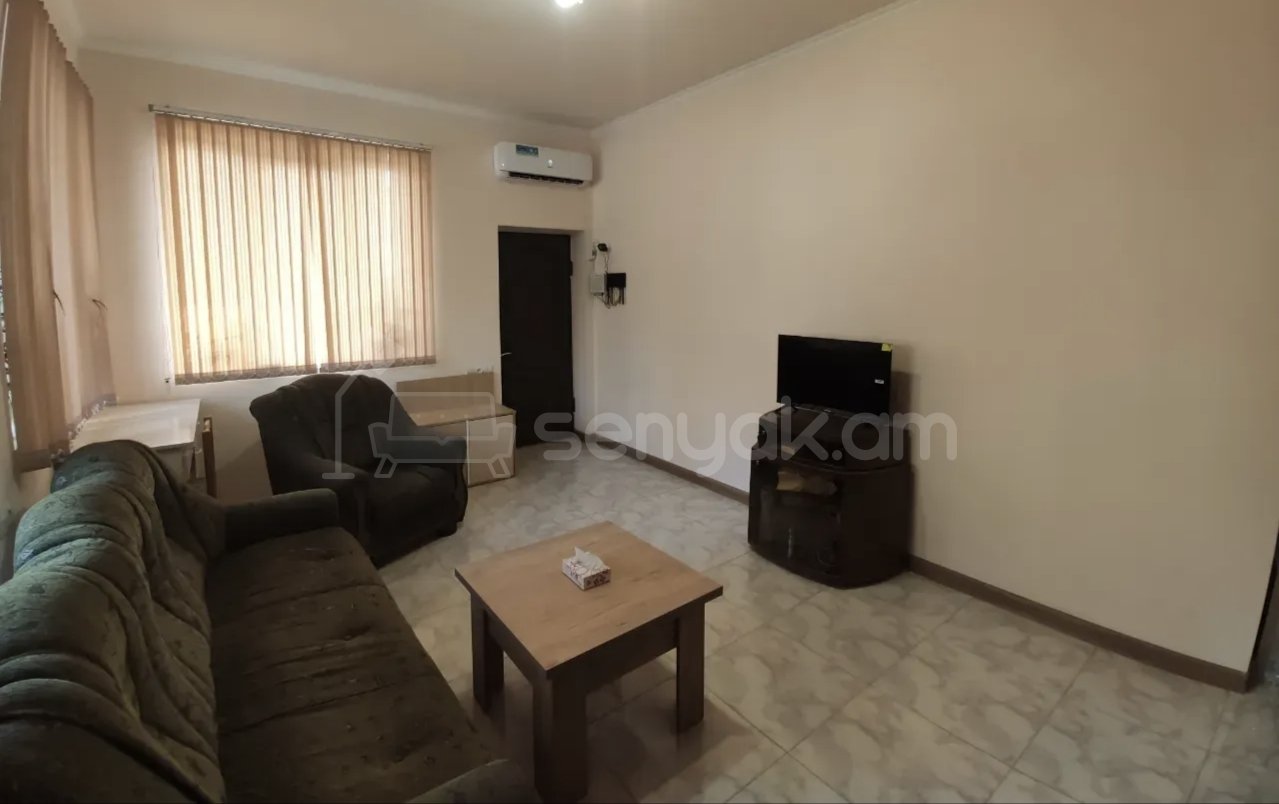 2 Սենյականոց Բնակարան Քարե Շենքում, 50քմ, 2/2 հարկ, Կապիտալ Վերանորոգված, Կահավորված