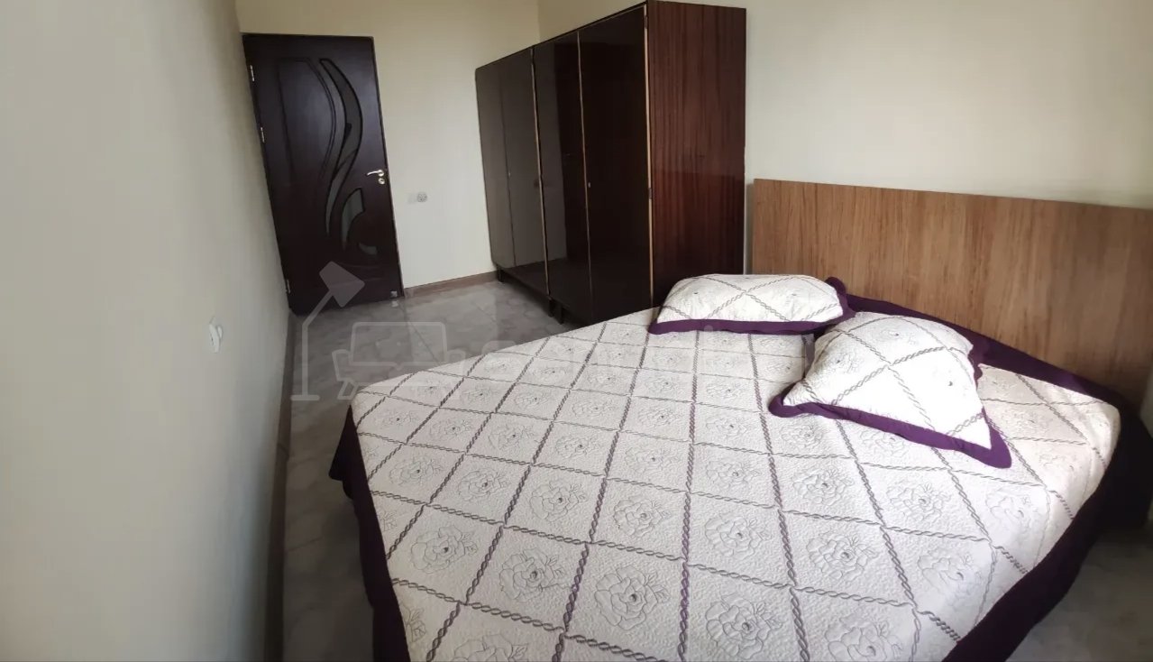 2 Սենյականոց Բնակարան Քարե Շենքում, 50քմ, 2/2 հարկ, Կապիտալ Վերանորոգված, Կահավորված