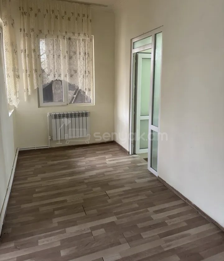 2 Սենյականոց Բնակարան Քարե Շենքում, 56քմ, 1/1 հարկ, Կապիտալ Վերանորոգված, Կահավորված