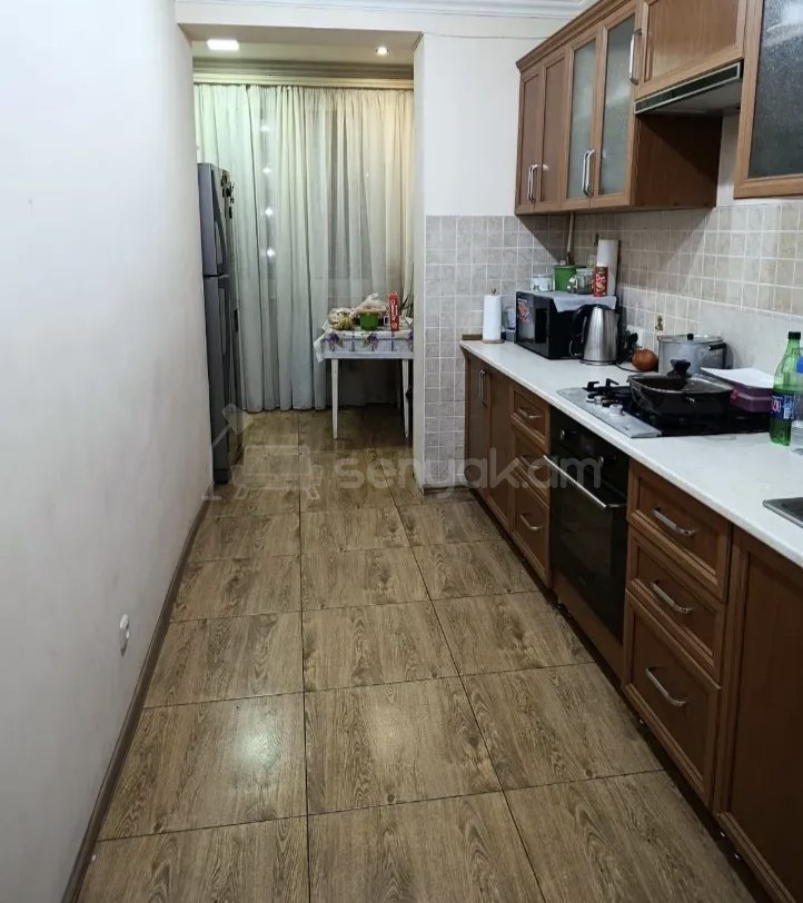 2 Սենյականոց Բնակարան Քարե Շենքում, 58քմ, 3/9 հարկ, Կապիտալ Վերանորոգված, Կահավորված