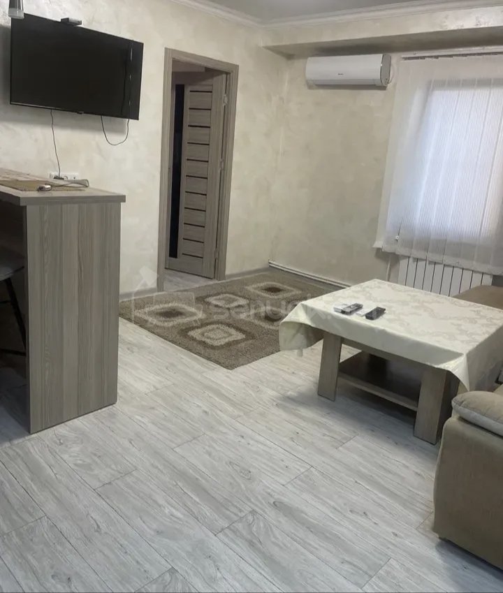 2 Սենյականոց Բնակարան Քարե Շենքում, 50քմ, 5/9 հարկ, Կապիտալ Վերանորոգված, Կահավորված