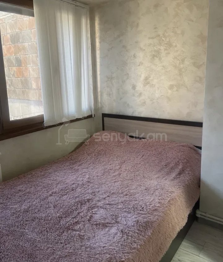 2 Սենյականոց Բնակարան Քարե Շենքում, 50քմ, 5/9 հարկ, Կապիտալ Վերանորոգված, Կահավորված