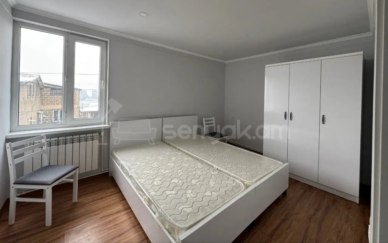 2 Սենյականոց Բնակարան Քարե Շենքում, 56քմ, 2/2 հարկ, Կապիտալ Վերանորոգված, Կահավորված