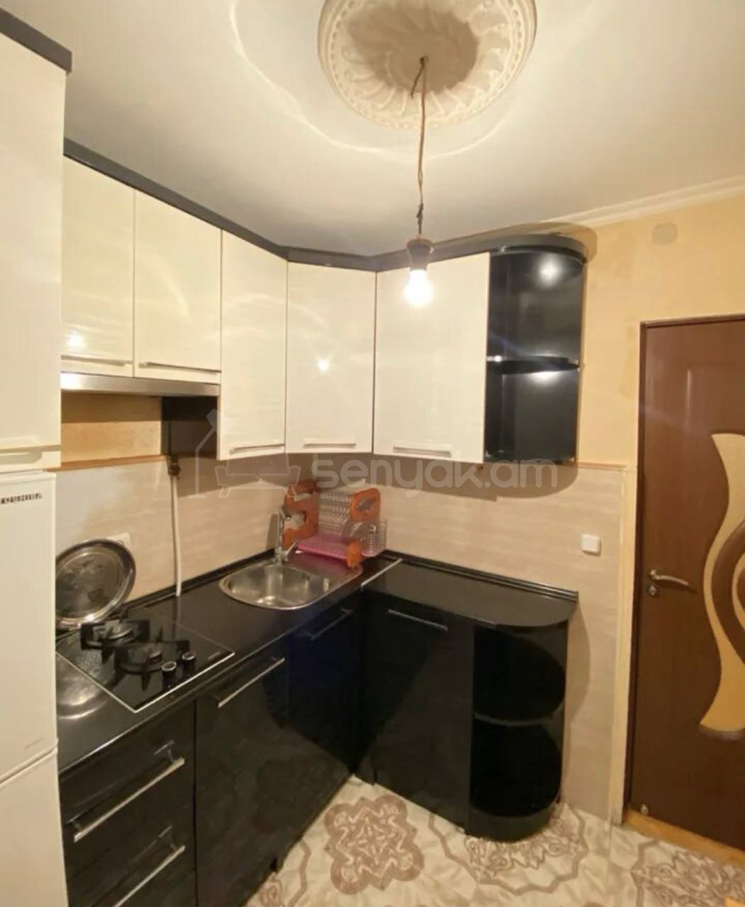 2 Սենյականոց Բնակարան Քարե Շենքում, 62քմ, 4/5 հարկ, Կոսմետիկ Վերանորոգված, Կահավորված