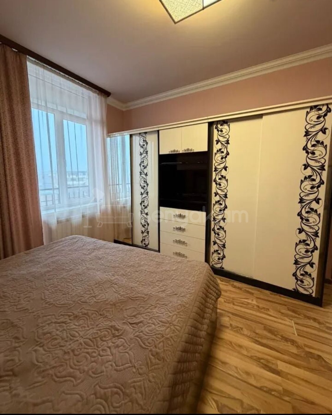 3 Սենյականոց Բնակարան Նորակառույցում, 150քմ, 4/15 հարկ, Դիզայներական Վերանորոգված, Կահավորված, Արևկող