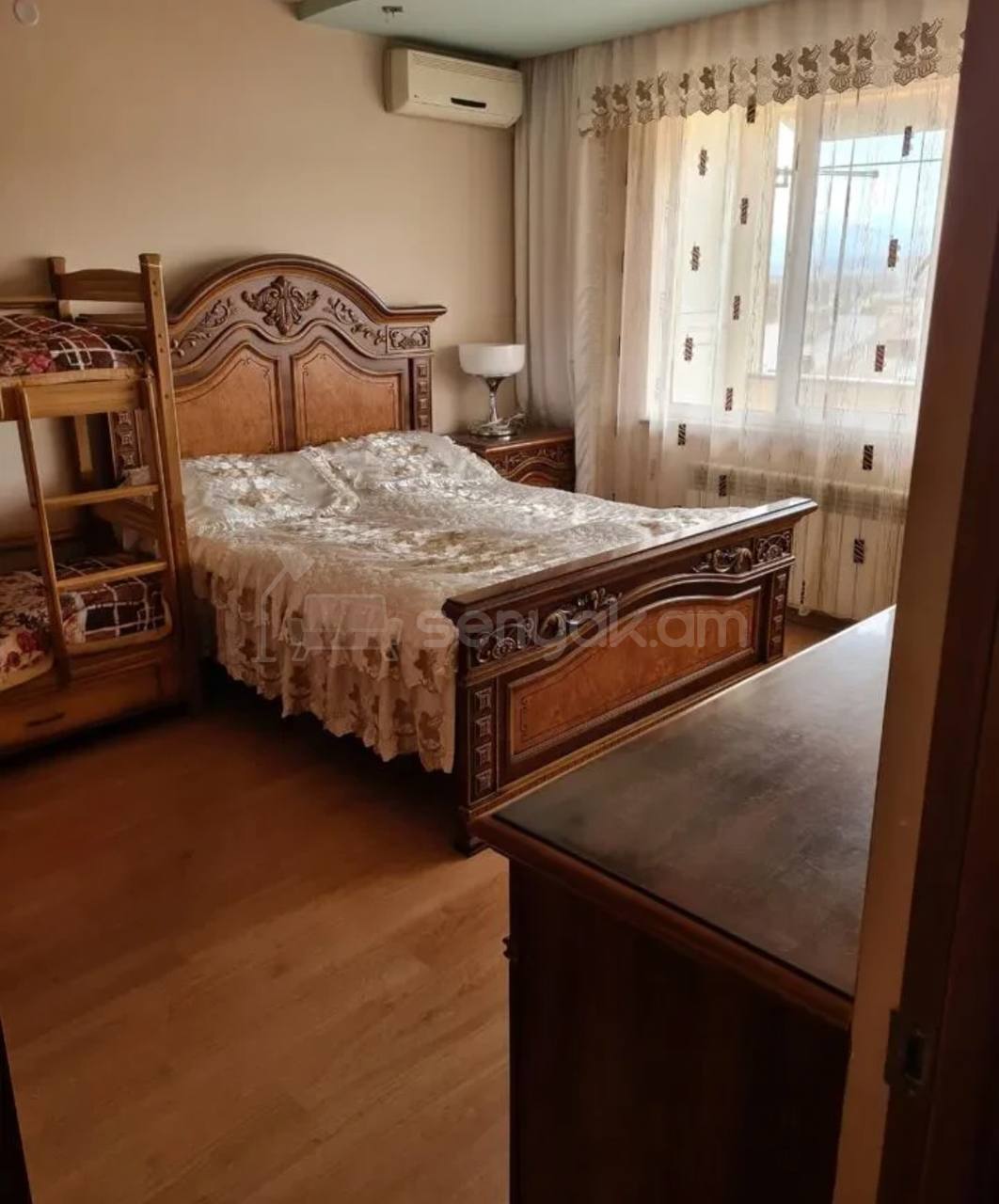 3 Սենյականոց Բնակարան Քարե Շենքում, 83քմ, 5/5 հարկ, Կապիտալ Վերանորոգված, Կահավորված, Արևկող