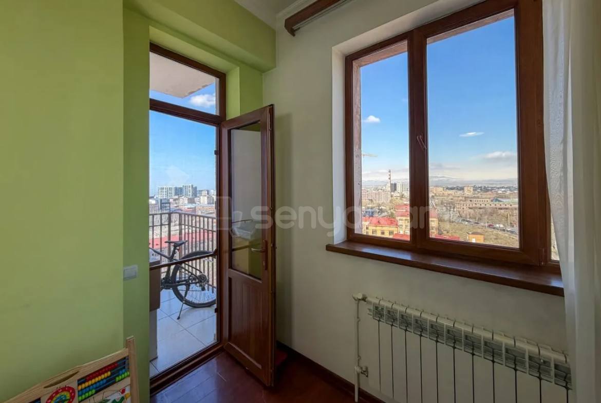 4 Սենյականոց Բնակարան Նորակառույցում, 140քմ, 8/14 հարկ, Դիզայներական Վերանորոգված