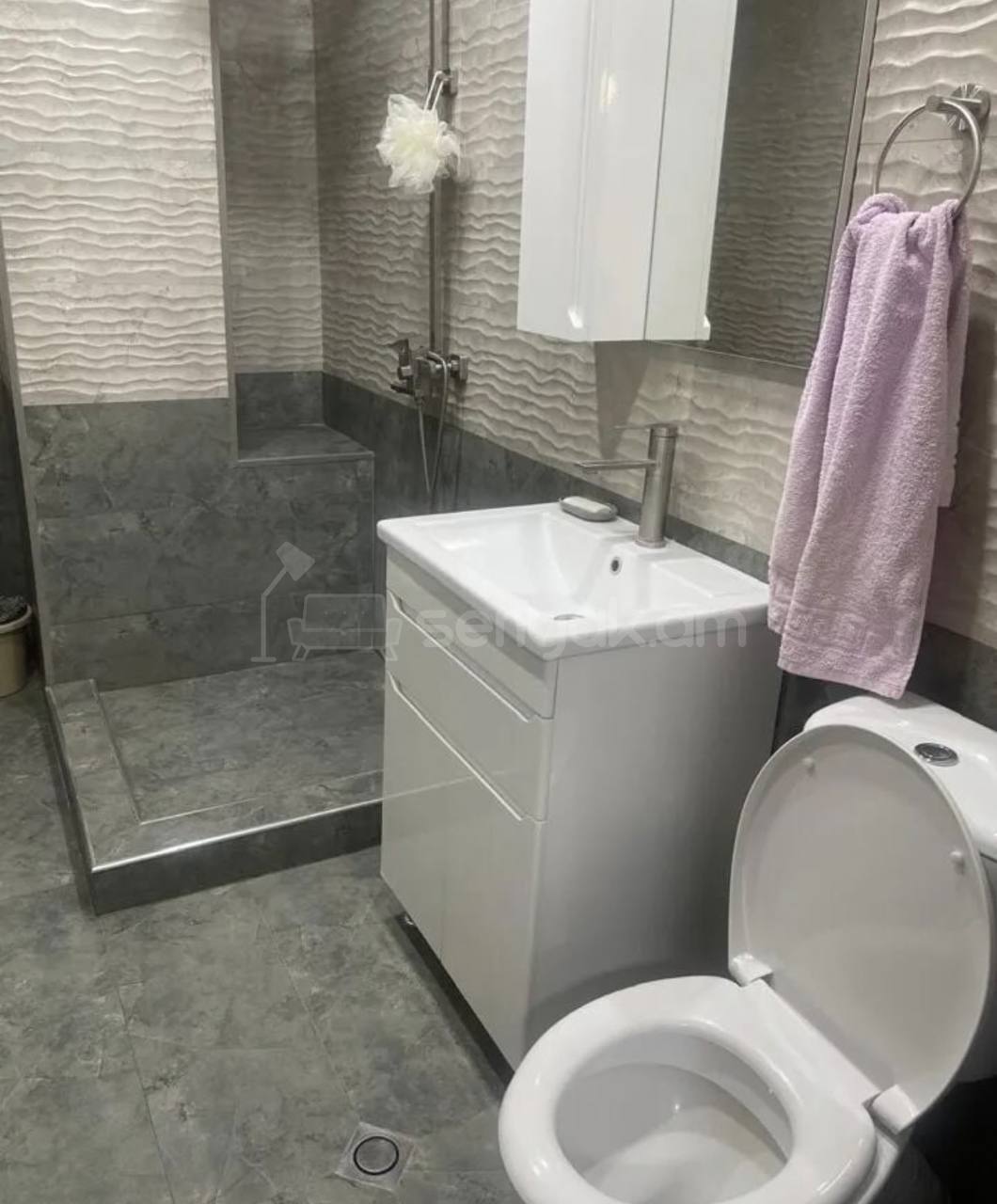 2 Սենյականոց Բնակարան, 47քմ, 7/9 հարկ, Կապիտալ Վերանորոգված, Կահավորված, Արևկող