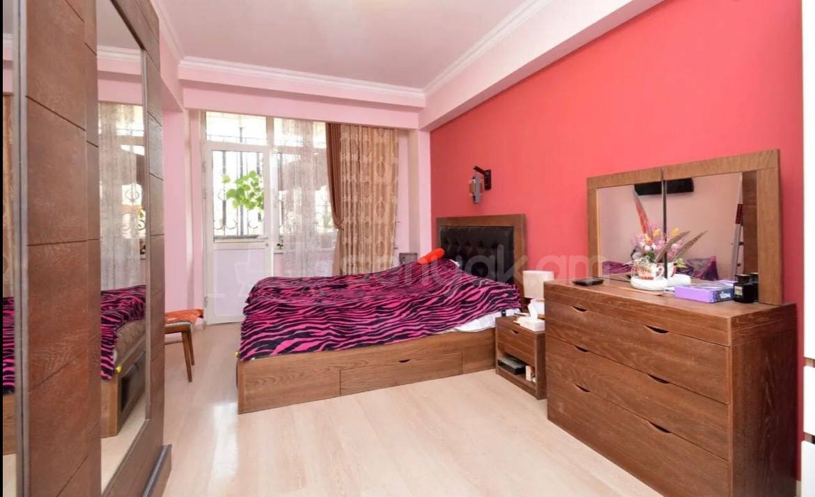 3 Սենյականոց Բնակարան, 90քմ, 2/9 հարկ, Կապիտալ Վերանորոգված