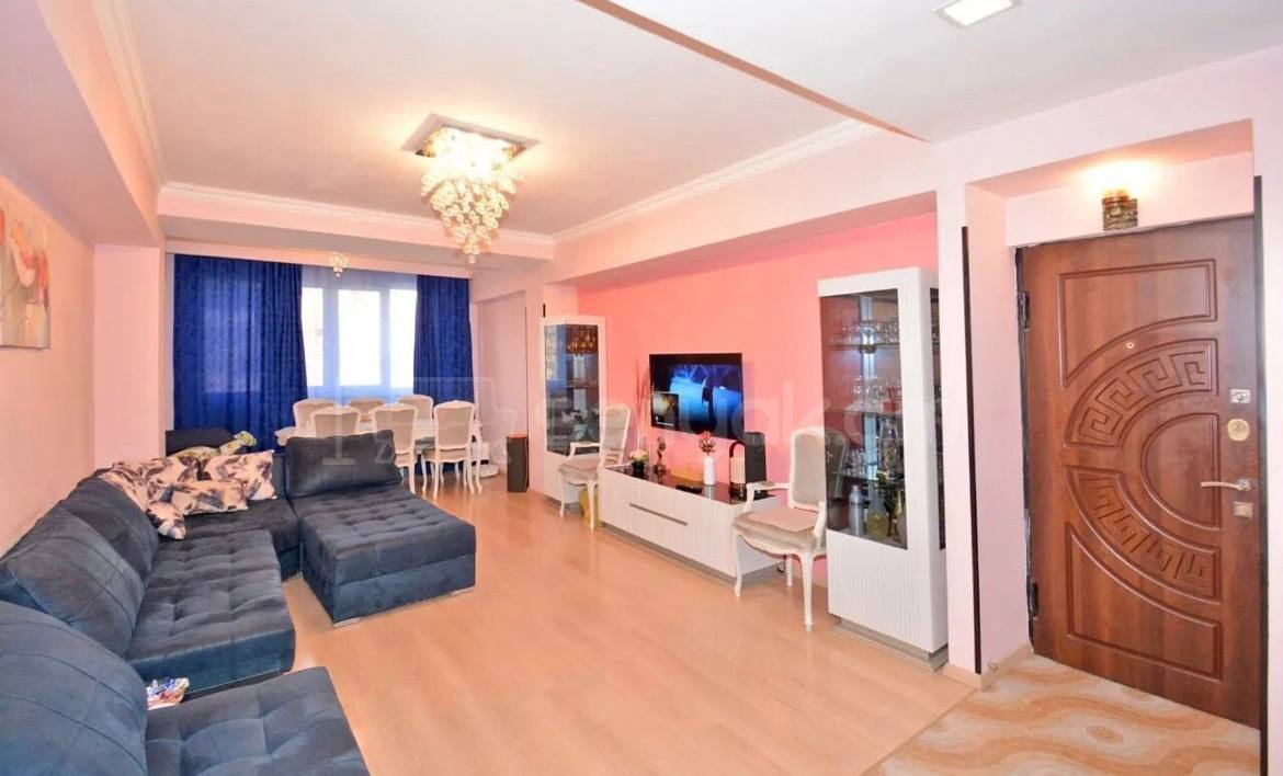 3 Սենյականոց Բնակարան, 90քմ, 2/9 հարկ, Կապիտալ Վերանորոգված