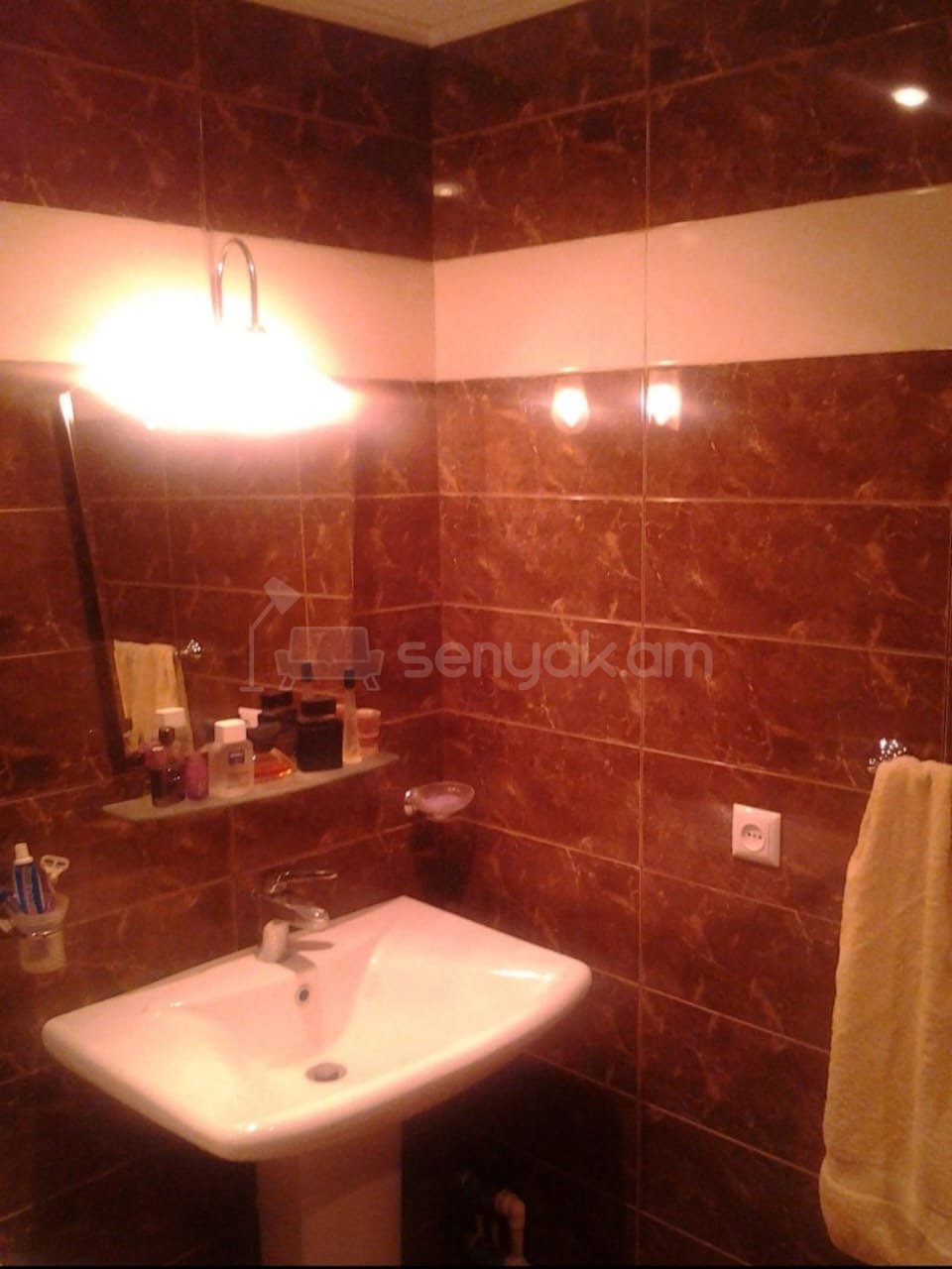 4 Սենյականոց Սեփական Տուն, 150քմ, Նորմալ Վիճակում