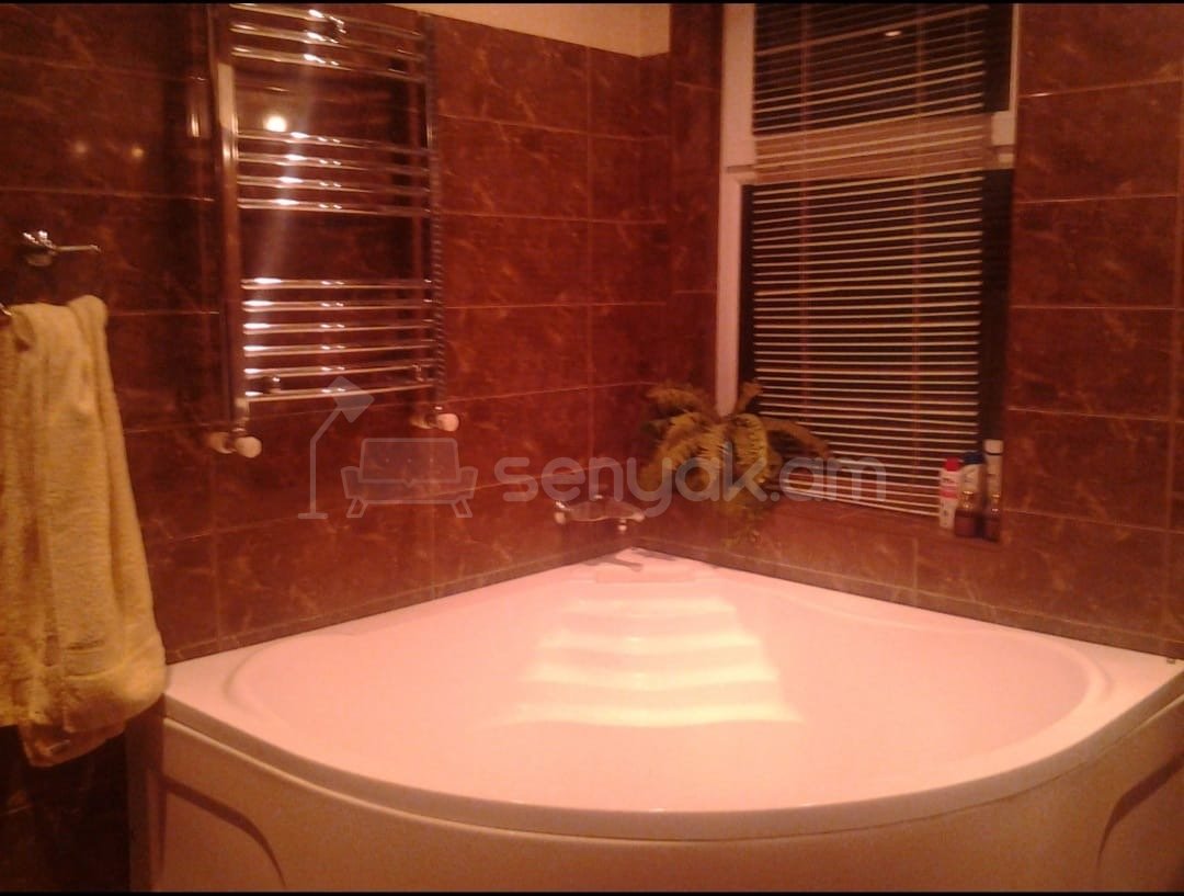 4 Սենյականոց Սեփական Տուն, 150քմ, Նորմալ Վիճակում