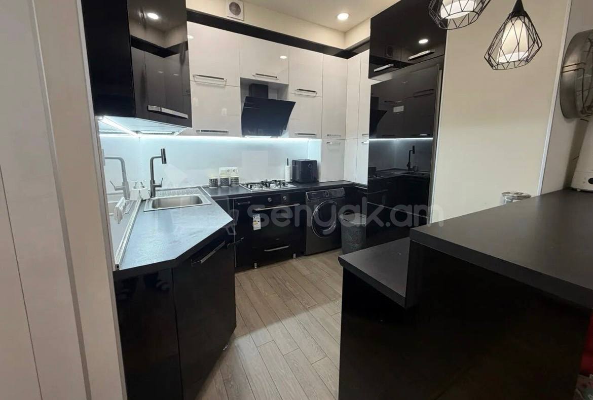 2 Սենյականոց Բնակարան, 66քմ, 2/15 հարկ, Կապիտալ Վերանորոգված