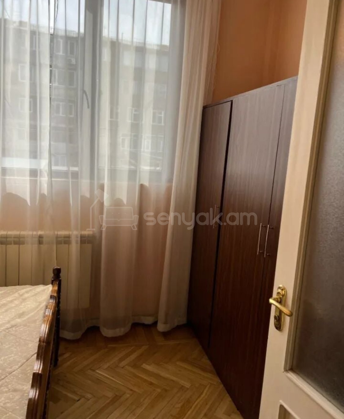 3 Սենյականոց Բնակարան Քարե Շենքում, 55քմ, 3/5 հարկ, Կապիտալ Վերանորոգված, Կահավորված