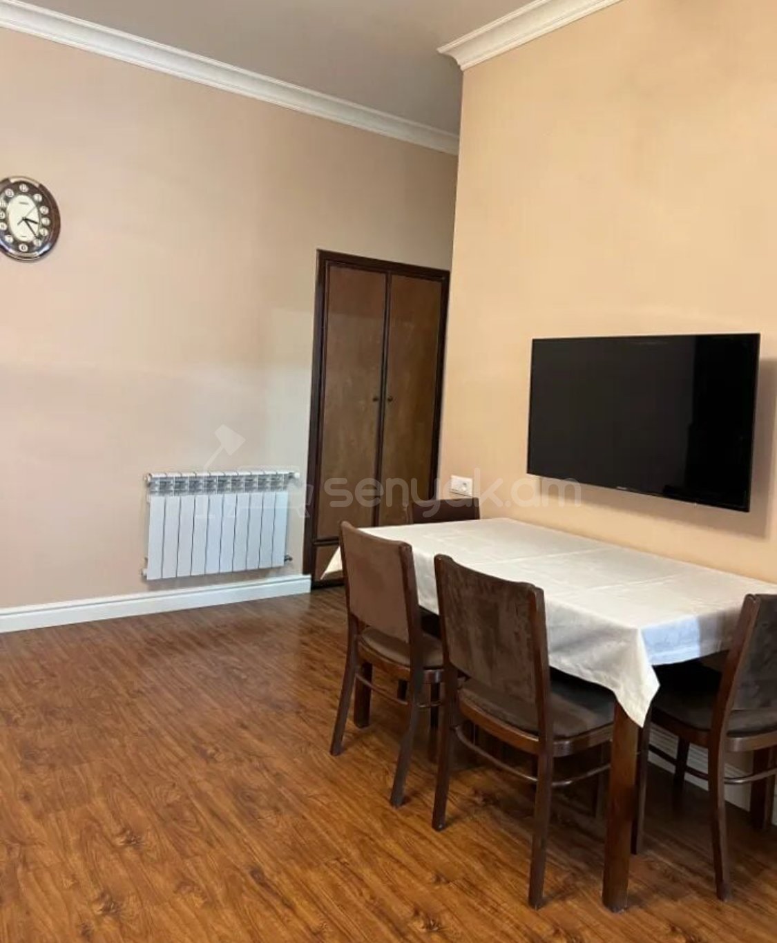 3 Սենյականոց Բնակարան Քարե Շենքում, 55քմ, 3/5 հարկ, Կապիտալ Վերանորոգված, Կահավորված