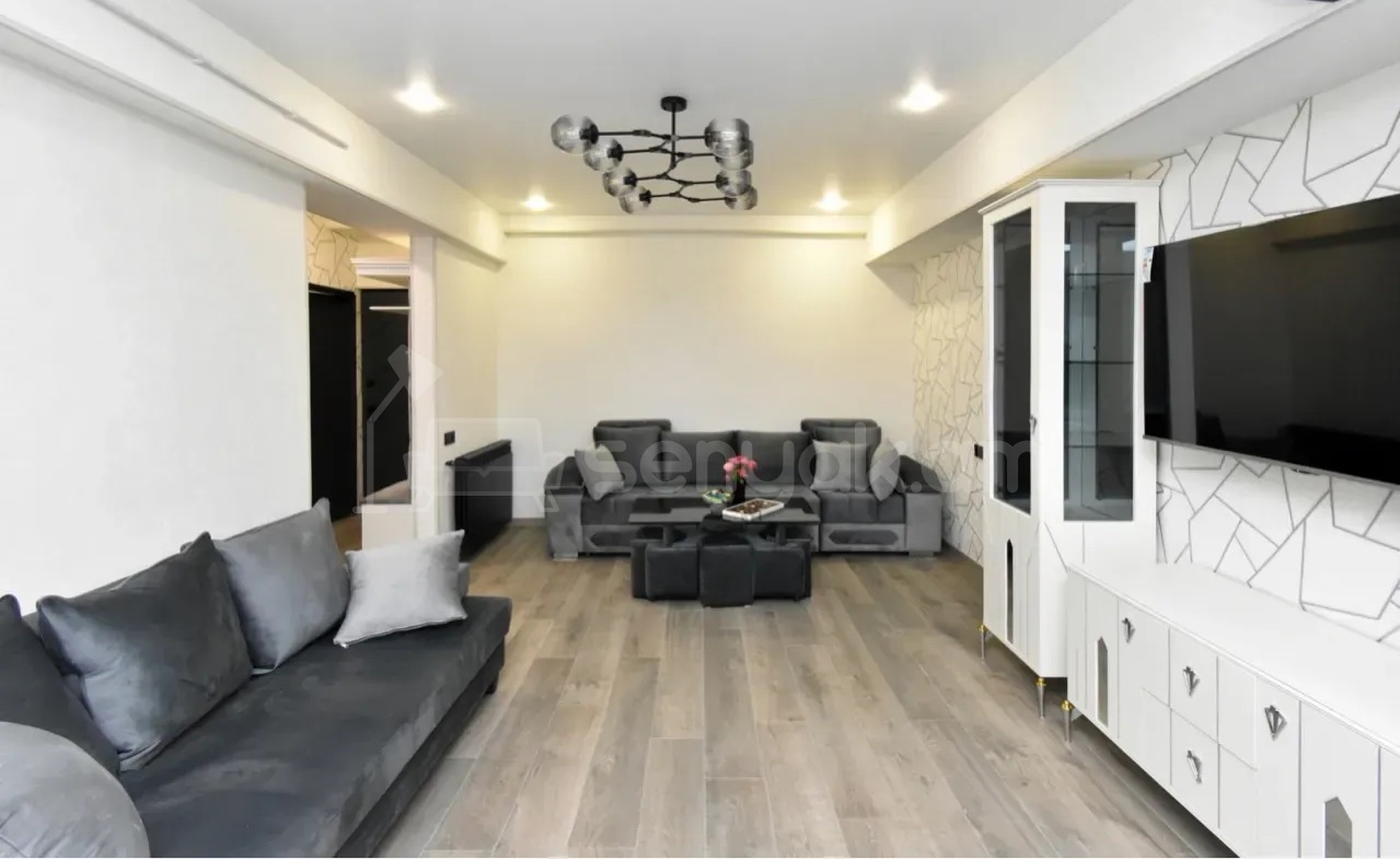 3 Սենյականոց Բնակարան, 63քմ, 2/9 հարկ, Կապիտալ Վերանորոգված