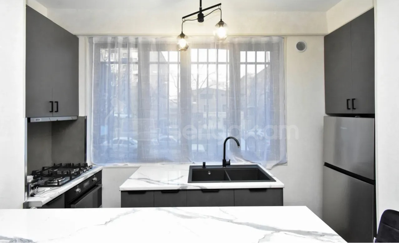 3 Սենյականոց Բնակարան, 63քմ, 2/9 հարկ, Դիզայներական Վերանորոգված