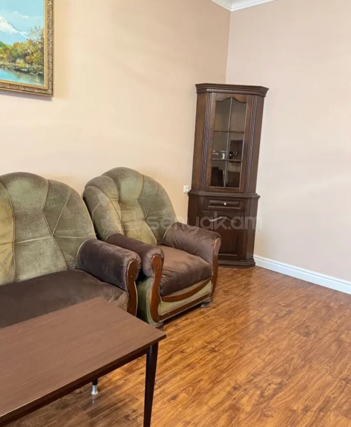 3 Սենյականոց Բնակարան Քարե Շենքում, 55քմ, 3/5 հարկ, Կապիտալ Վերանորոգված, Կահավորված