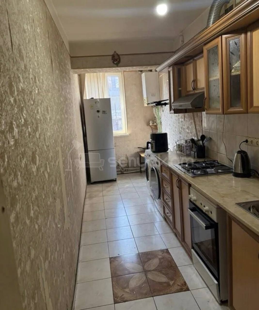 4 Սենյականոց Բնակարան Քարե Շենքում, 92քմ, 3/5 հարկ, Կոսմետիկ Վերանորոգված, Կահավորված, Արևկող