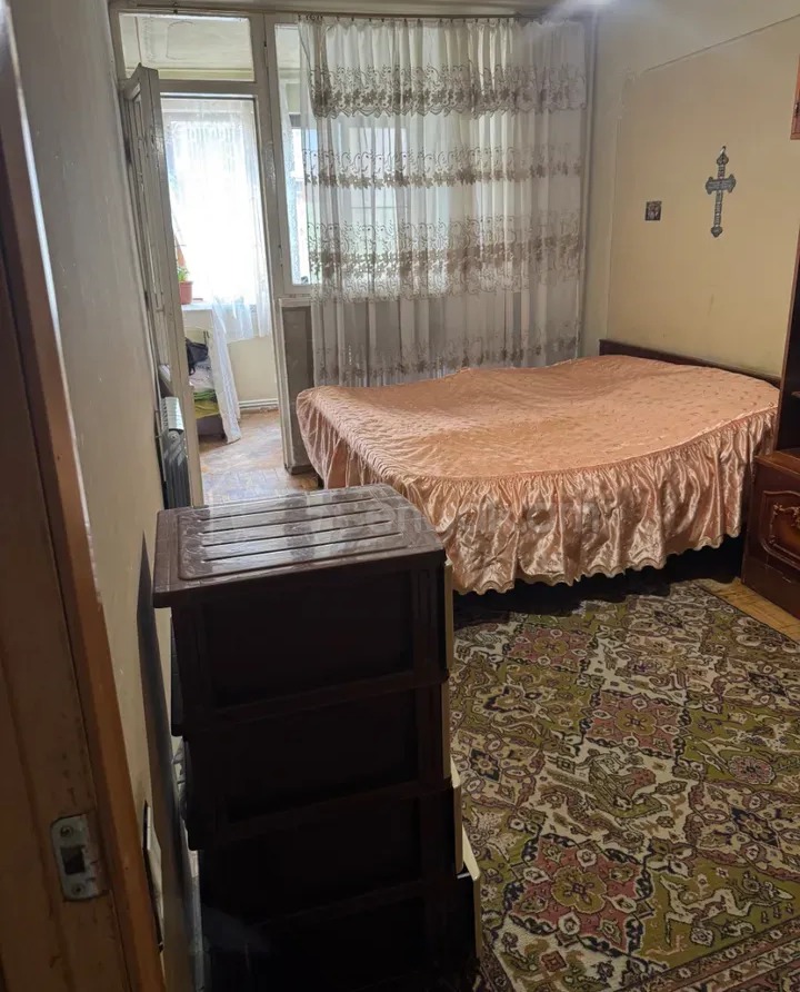 3 Սենյականոց Բնակարան, 88քմ, 2/9 հարկ, Պետական Վիճակում