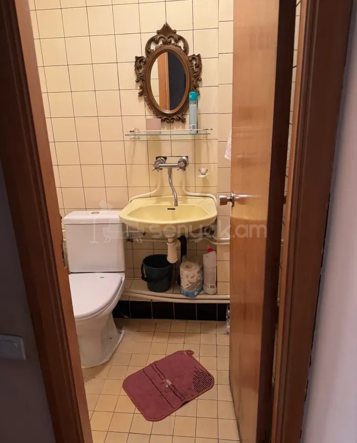 3 Սենյականոց Բնակարան, 88քմ, 2/9 հարկ, Պետական Վիճակում