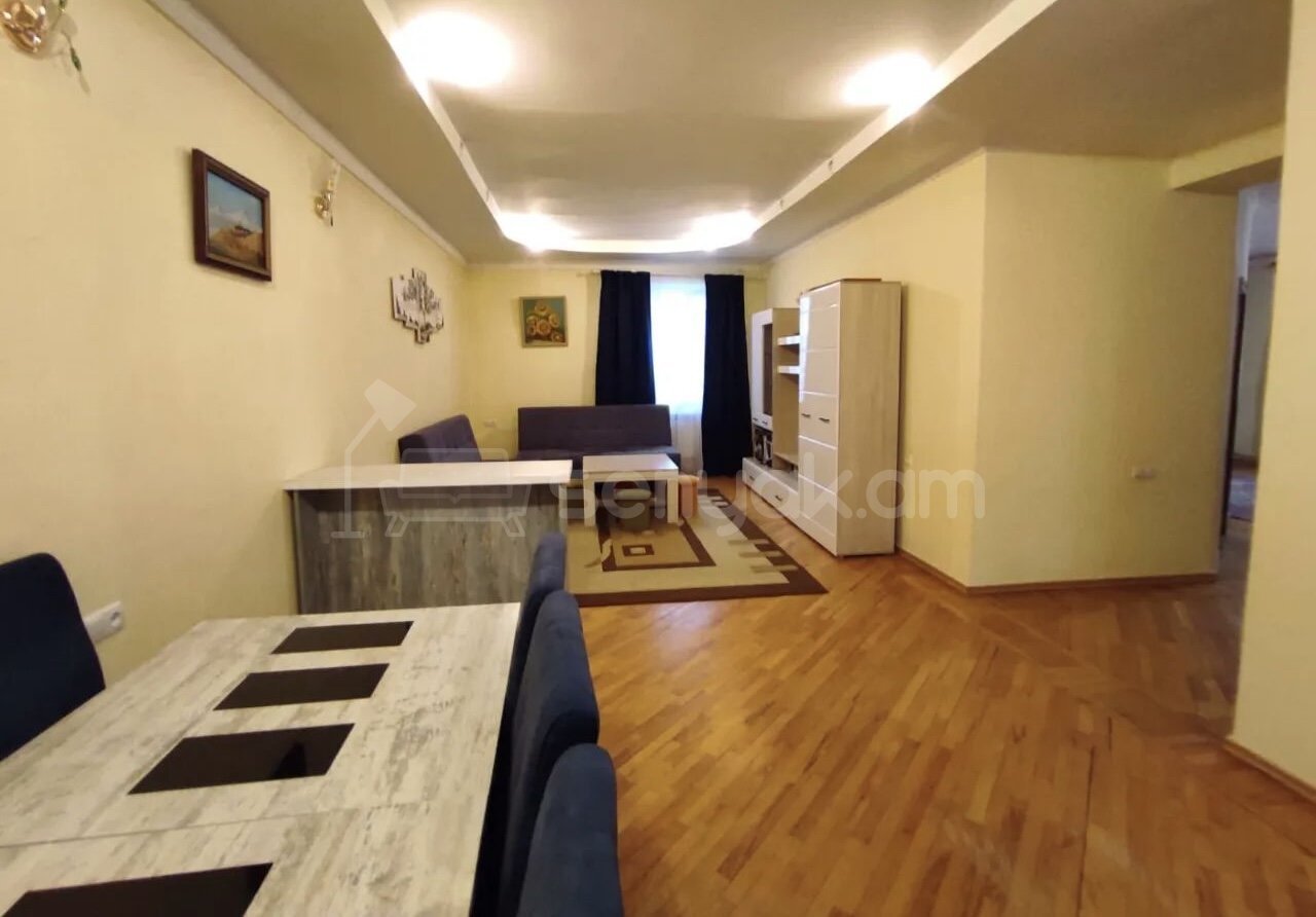 5 Սենյականոց Սեփական Տուն, 248քմ, Նորմալ Վիճակում, Կահավորված